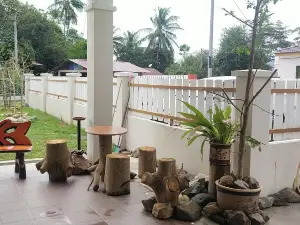 HOMESTAY DE'69 (HIGHWAY JITRA- B.KAYU HTM)