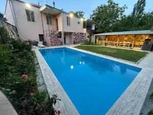 Gallery Villa
