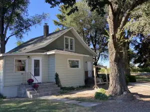 Take it Easy at this Unique and Tranquil Country Getaway