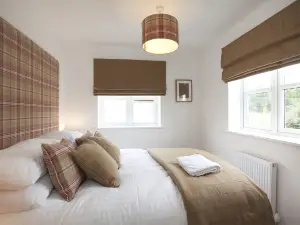 Dbs Serviced Apartments - the Mews