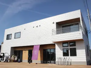 Matoi Hostel & Bar