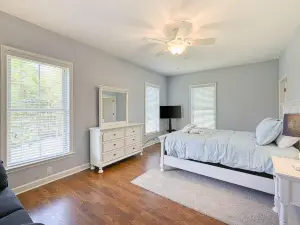 Dog-friendly, lakefront home with private dock, 2 kayaks, decks & game room
