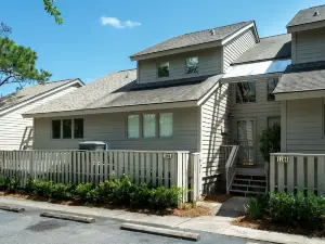 Incredible Marsh Views and Spacious Living - Charming Coastal Retreat