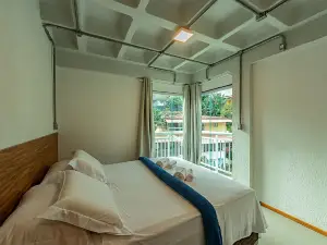 Antiquus ApartHotel