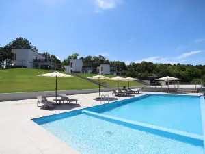 Plein Air Residence & Resort
