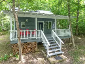 Secluded Vacation Rental Bordering Creek!