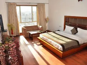Hari's Court, Lajpat Nagar