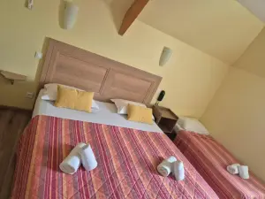 Logis hôtel l'Instant Mont le Viaur