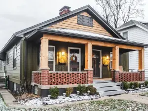 FauverSuite- Both units in duplex!