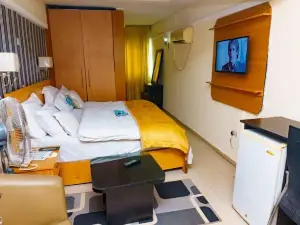 Kenbrill Hyatt Hotel