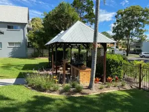 Rainbow Beach Dream Newly Renovated Stylish One Bedroom Apartment