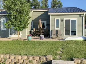 The Lakefront Home - 5 Minutes from Detroit Lakes!