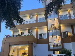 Hotel Guru Surbhi