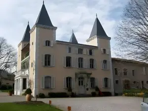 Hotel Logis - Chateau de Beauregard