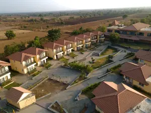 The Fern Wisteria Resort Dhari