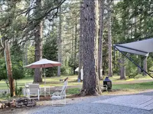 Salem RV with a Lake and Creek, 15 mi to Lassen NP