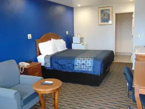Corcoran Country Inn
