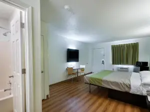 Motel 6 Charles Town, WV