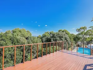 1770 Sovereign Lodge Retreat