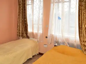 Maru B Courts Hotel