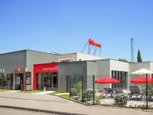Ibis Orange Centre Échangeur A7 A9