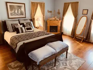 Centennial Inn Bed & Breakfast