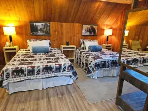 Cabin Style Private Studio