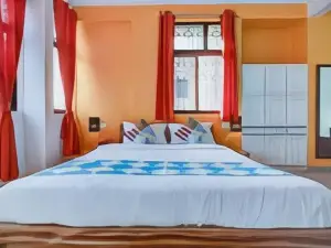 OYO Home 61986 Spacious Studios Kondhwa
