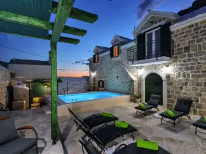 Villa Topolinath Pool