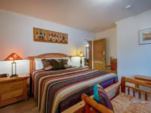 Bowen Motel