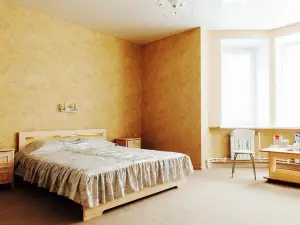 Hotel Uyut