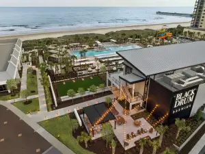 Royale Palms Condominiums