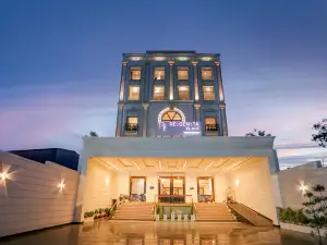 由皇家蘭花飯店有限公司經營的雷傑塔普哈瓦拉飯店