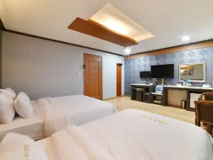 Mokpo Emboss