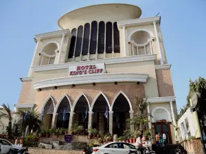 Kings Cliff Hotel