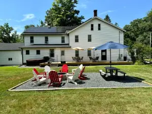 Berkshire Retreat Grand Home with Hot Tub and Large Yard, 5 mins from Jiminy Peak