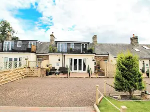 3-Bedroom Cottage in Norham Berwick-upon-Tweed -Log Fire - Dog Friendly