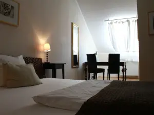 ไคลเนอ เรซิเดนซ์ แอม ชลอส