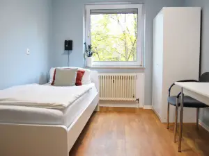 1, 2, Sleep Hostel Nürnberg Messe