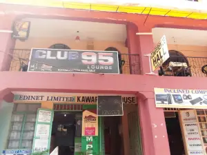 Club 95 Hotel