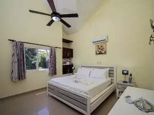 PC066 Condo Rental  Procab