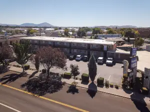 瑪夫裏克汽車旅館