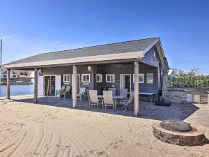 Lakefront Bellevue Home Private Beach and Fire Pit!
