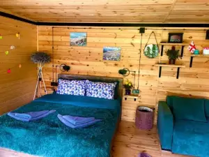 HIKING Cottage