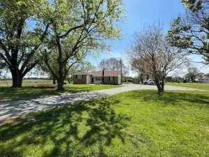 Quaint Island Getaway