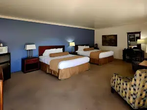 Econo Lodge Inn & Suites