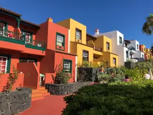 Apartamentos Oasis San Antonio La Palma