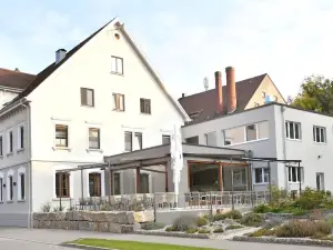 Land-Gut-Hotel Landgasthof Zur Rose