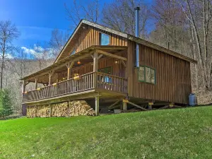 Hilltop Walton Getaway with Picturesque Views!