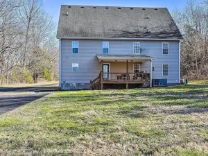Luxury Scottsville Retreat on 10 Acres!